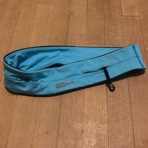 Blue runners flip belt great for hiking running or biking, lovingly used